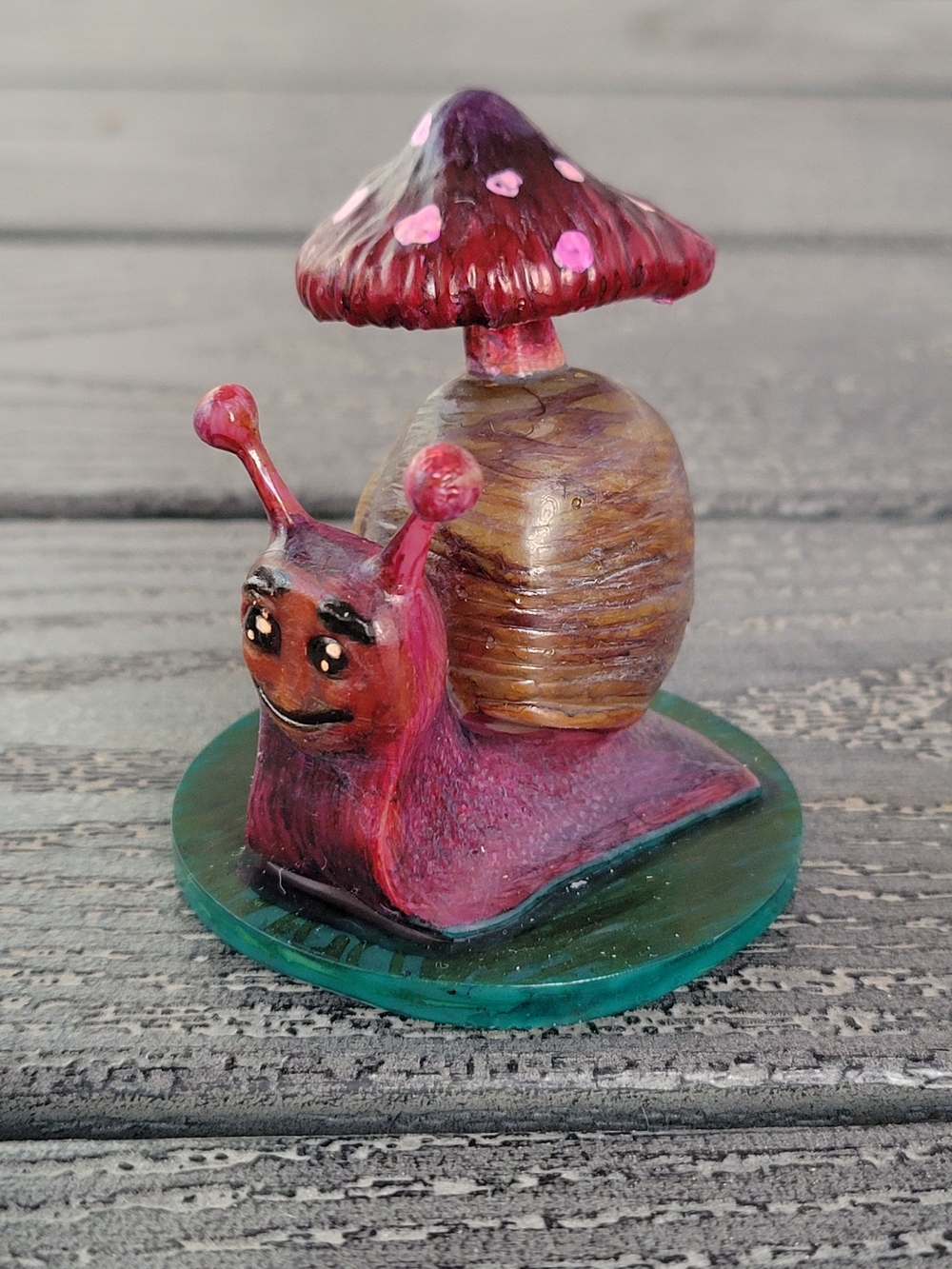 Hand-Painted Mushroom Snail Figurine – 3D Printed Resin Cottagecore Desk Decor